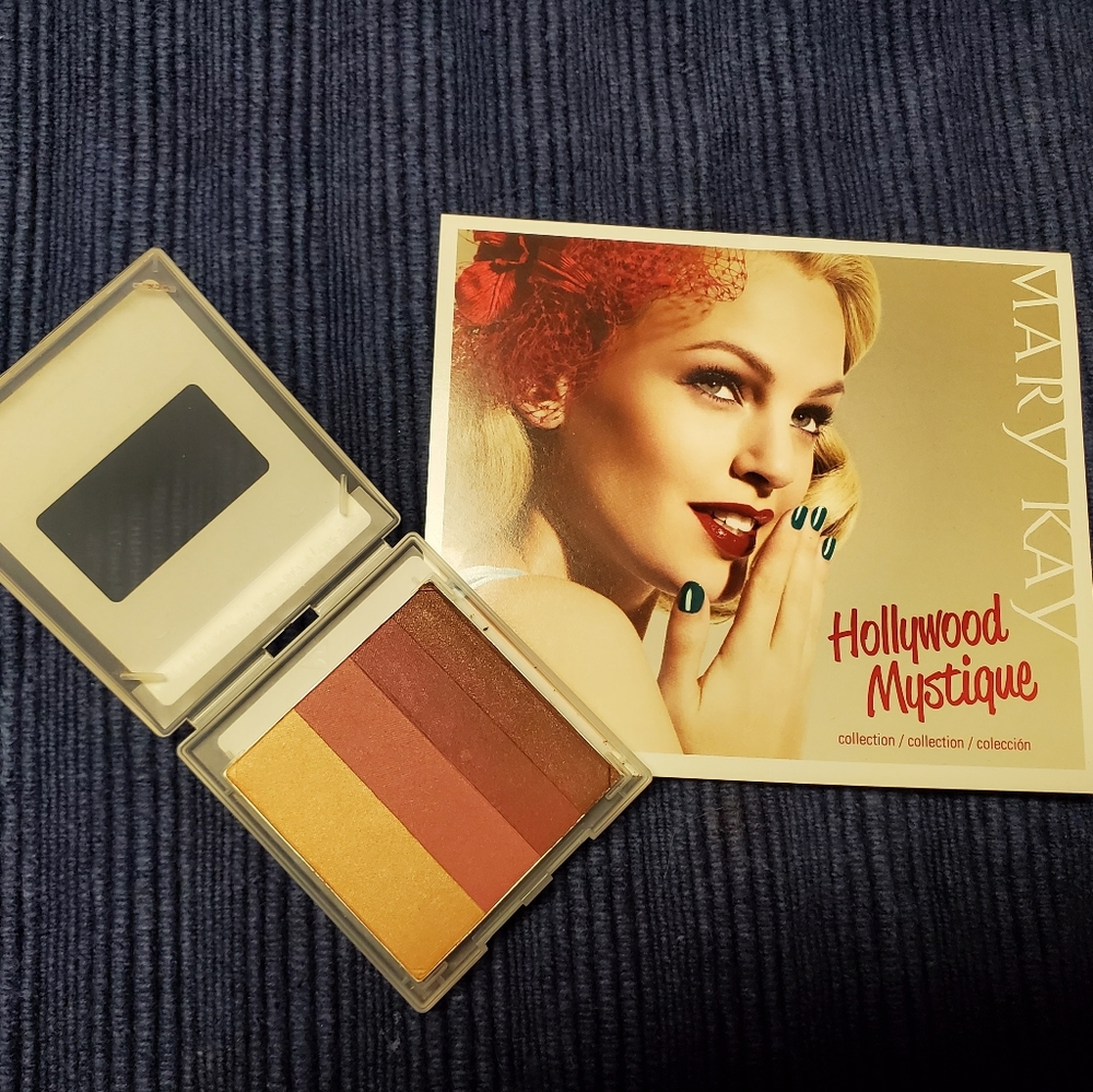 MARY KAY EYE INTRIGUE COLOR QUAD